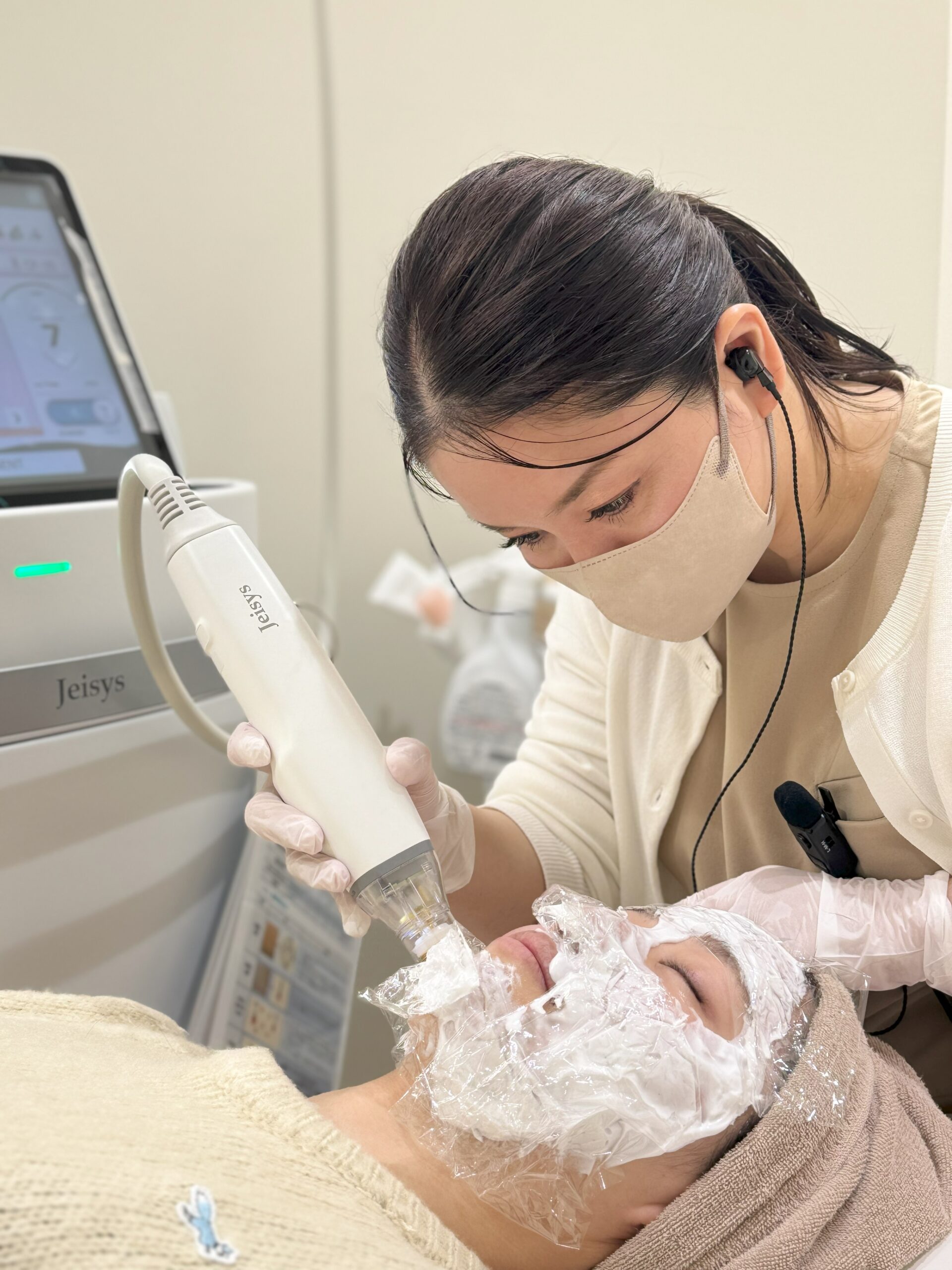 【広島で毛穴治療】施術の種類やクリニック選びのポイントなどを解説