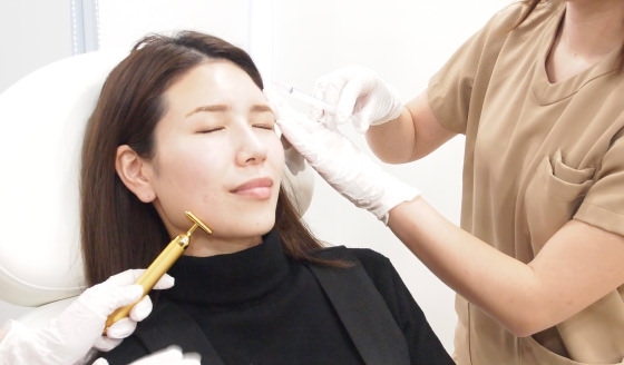 スキンボトックスを広島で検討中の方に向けて、治療の特徴や従来のボトックス注射との違いを解説。カウンセリングから施術までの流れと併せて、ダウンタイムやよくある質問もまとめました。スキンボトックスを広島で納得して受けたい方は、ぜひご一読ください。|広島の美容皮膚科・美容内科・美容外科・アートメイク ヤヨイクリニック(YAYOI CLINIC)