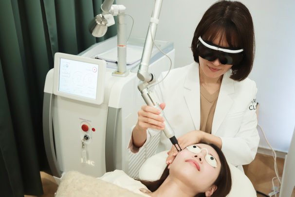 【ゼオスキン セラピューティック|広島のヤヨイクリニックの特徴3】レーザー治療と併用できる